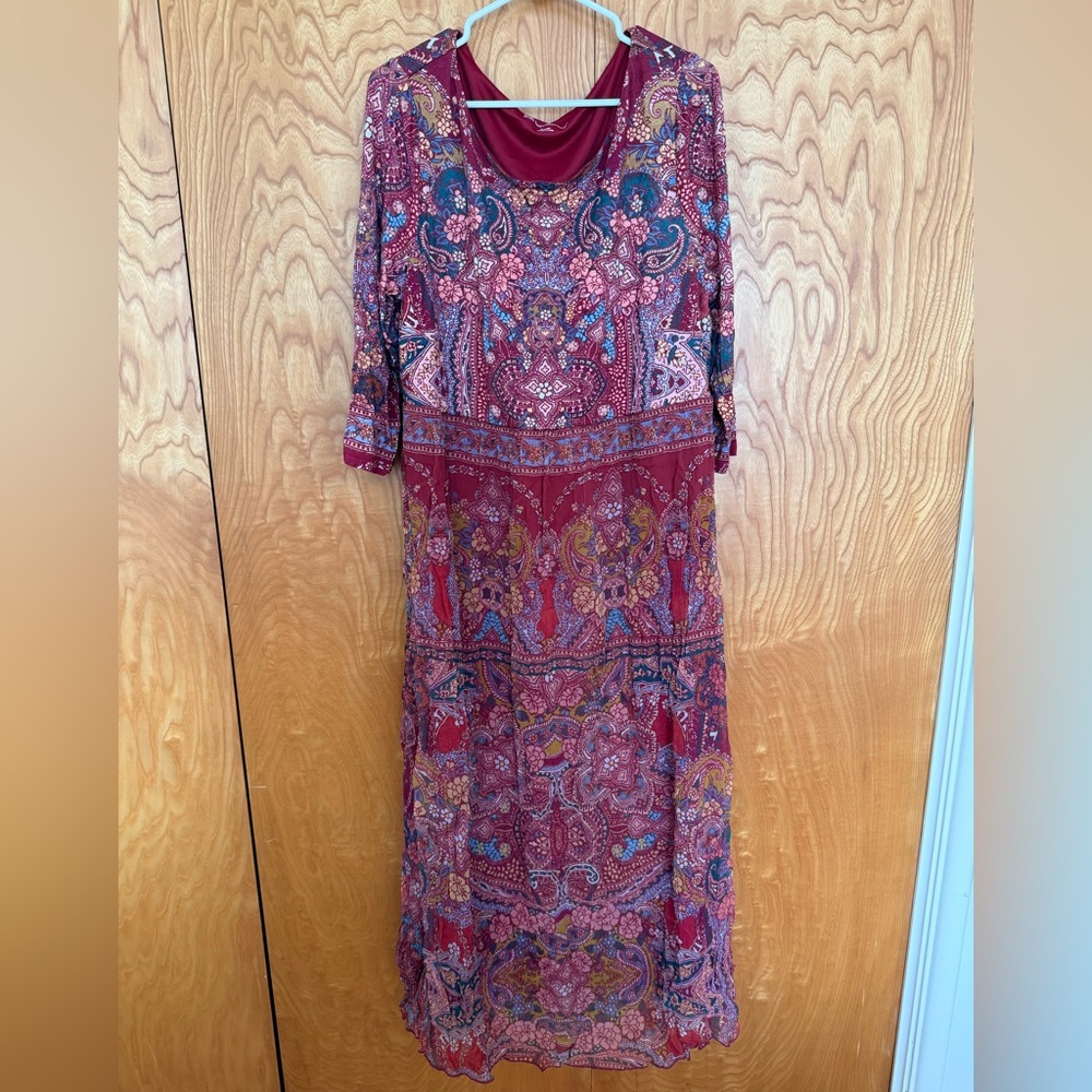 Soft Surroundings Red Paisley Long Sleeve Maxi Dress